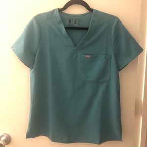 FIGS Catarina One Pocket Scrub Top in Marine